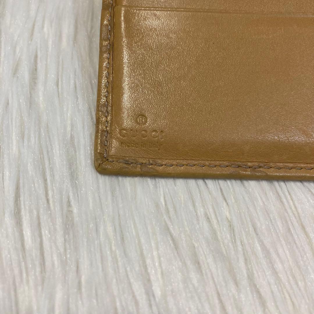 最終値下げ GUCCI グッチ　レザー　二つ折り　財布　金具　ベージュ