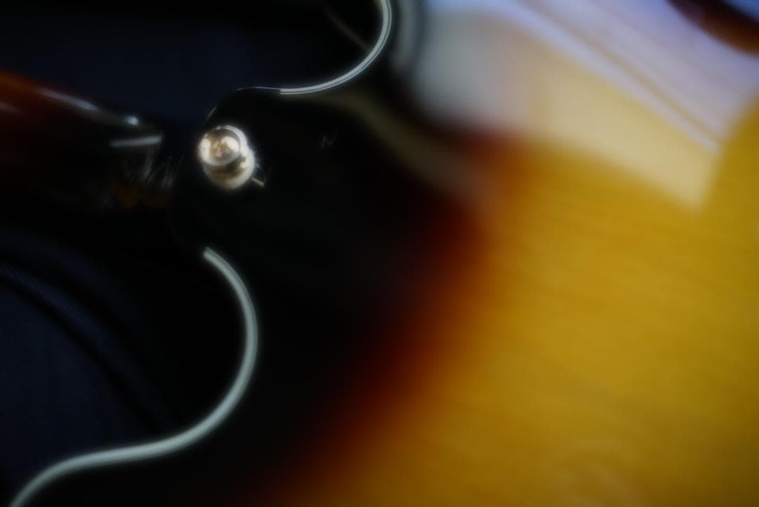 ギター Epiphone sheraton Frequensator sunburst