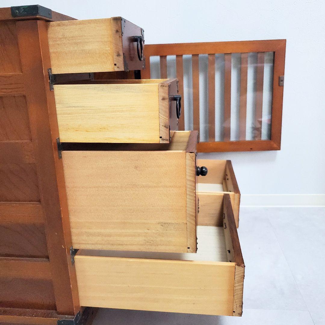 希少★欅 車箪笥 茶棚 茶箪笥 和箪笥 古家具 小引き出し ガラス扉 車輪