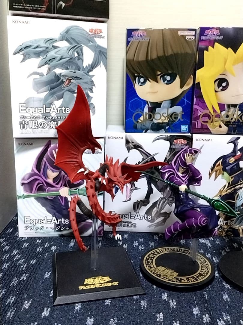 遊戯王　フィギュア　８体セット