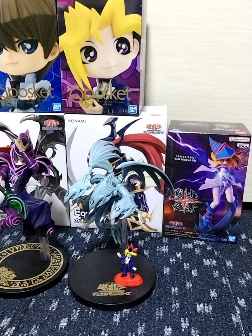 遊戯王　フィギュア　８体セット