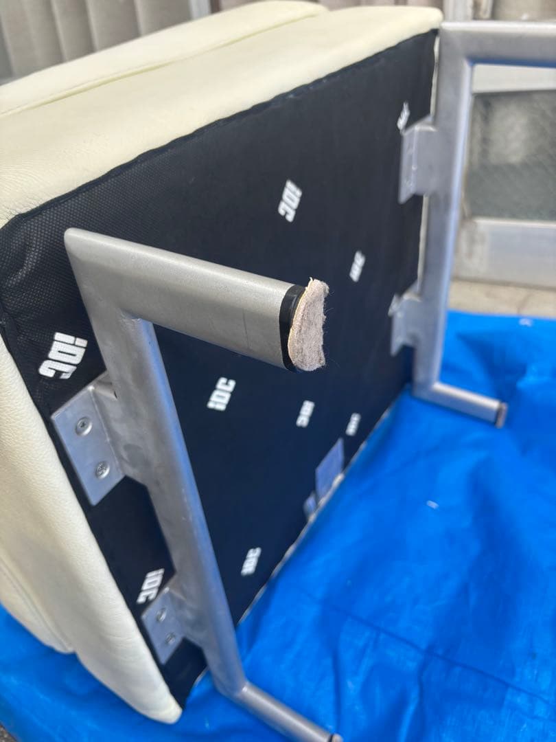 IDC大塚家具 レザー オットマン