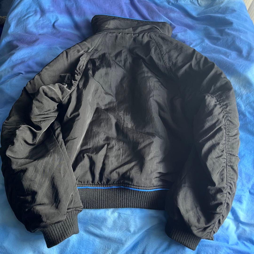 a2oパイピングバギーブルゾン　Mサイズ あおば