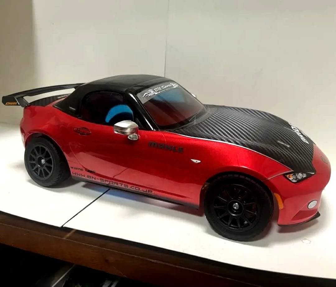 ラジコン 1/10 タミヤXB マツダ ロードスター レッドボディとタイヤセット