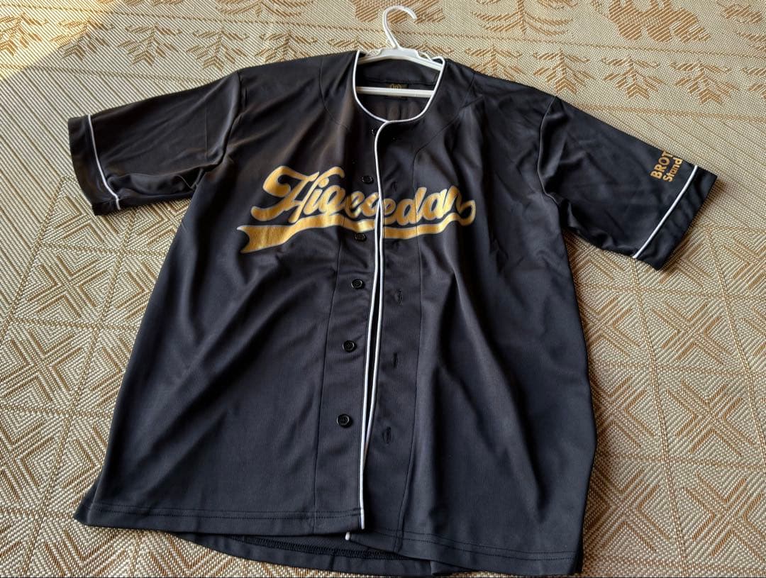 official髭男dismさん「10周年記念ベースボールシャツ」