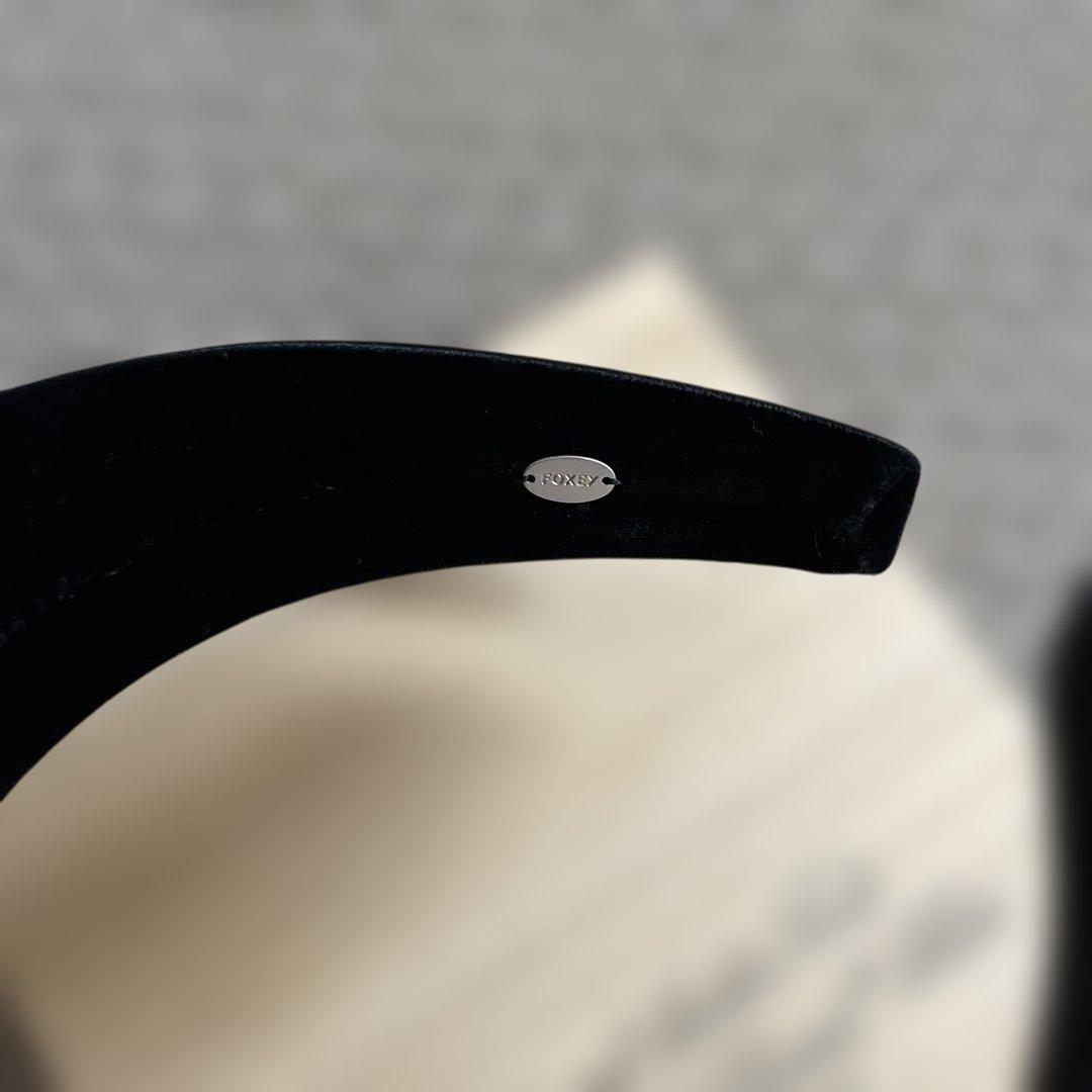 FOXEY ブラック ベロア ヘアバンド　カチューシャ