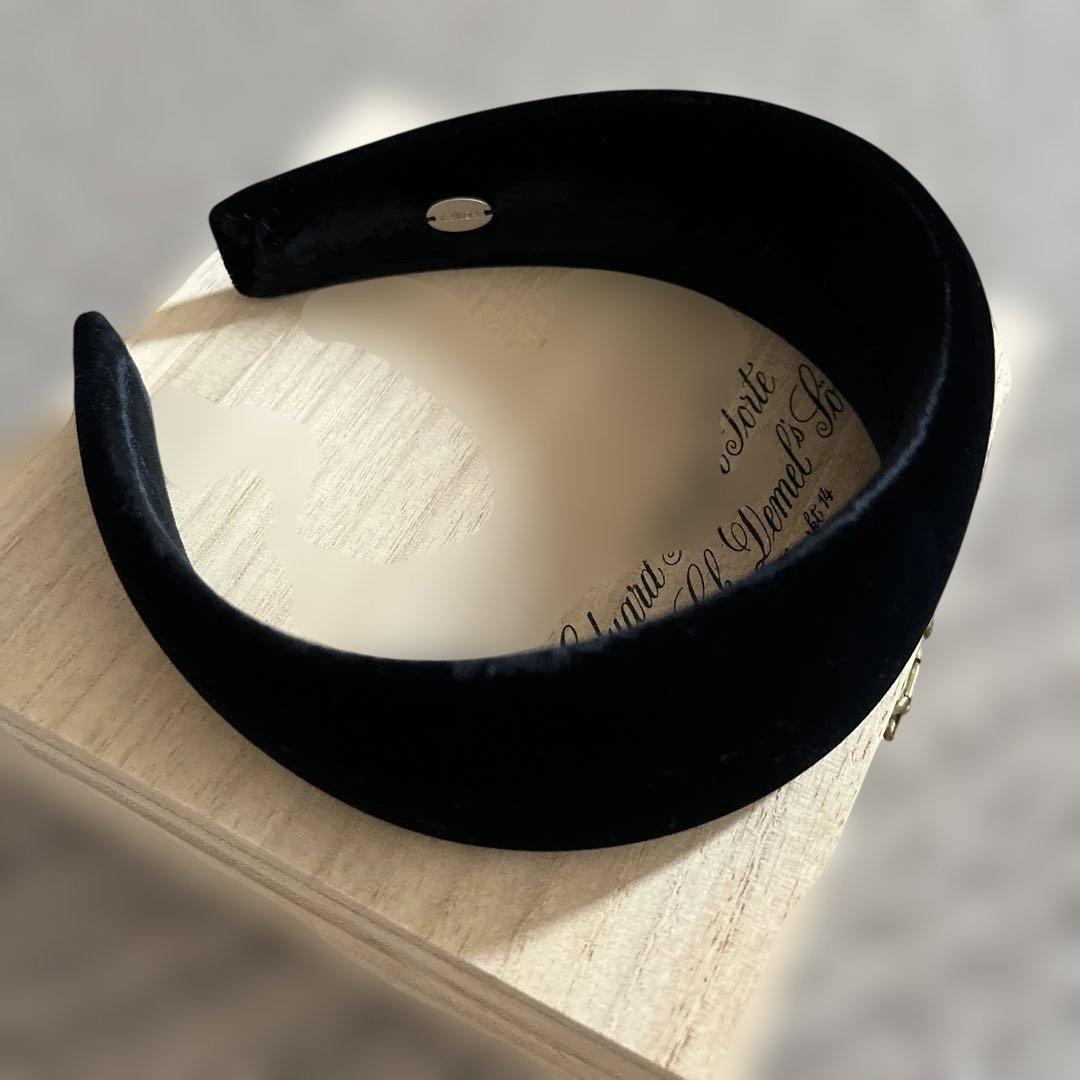 FOXEY ブラック ベロア ヘアバンド　カチューシャ