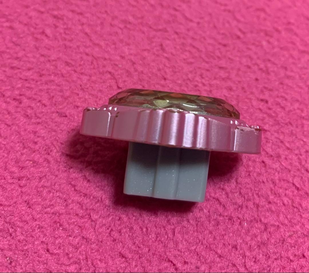 たまごっちピース　たまデコピアス　ベイビーチェンジ