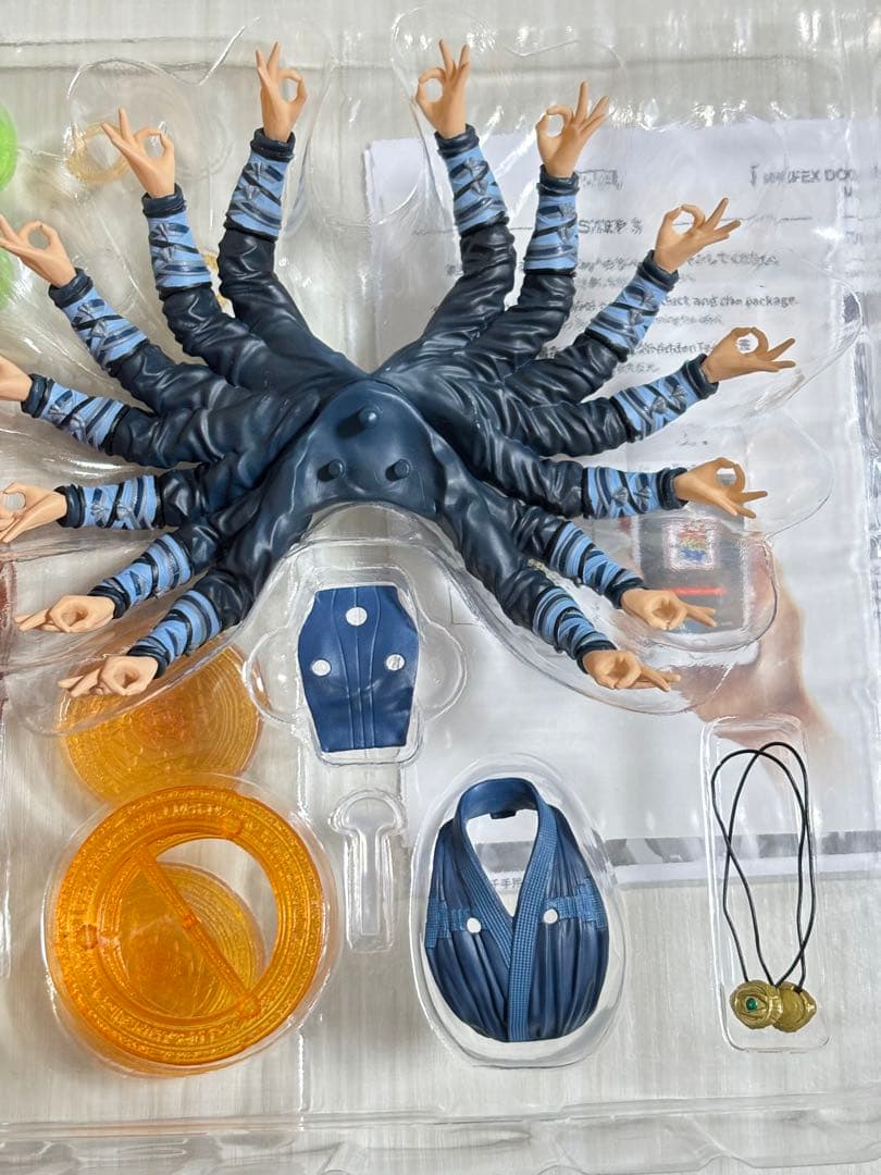 正規品 MAFEX ドクターストレンジ フィギュア marvel