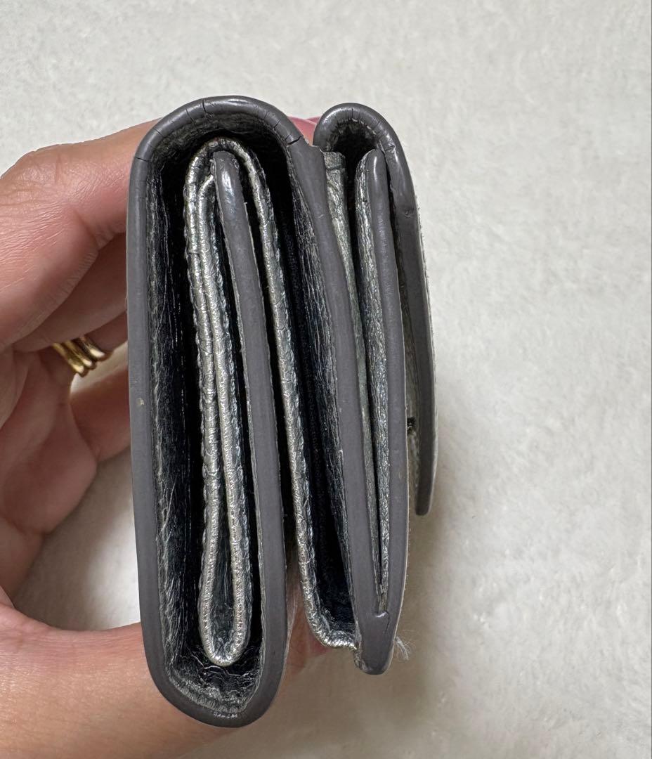 BALENCIAGA バレンシアガ　三つ折りウォレット　シルバー　財布