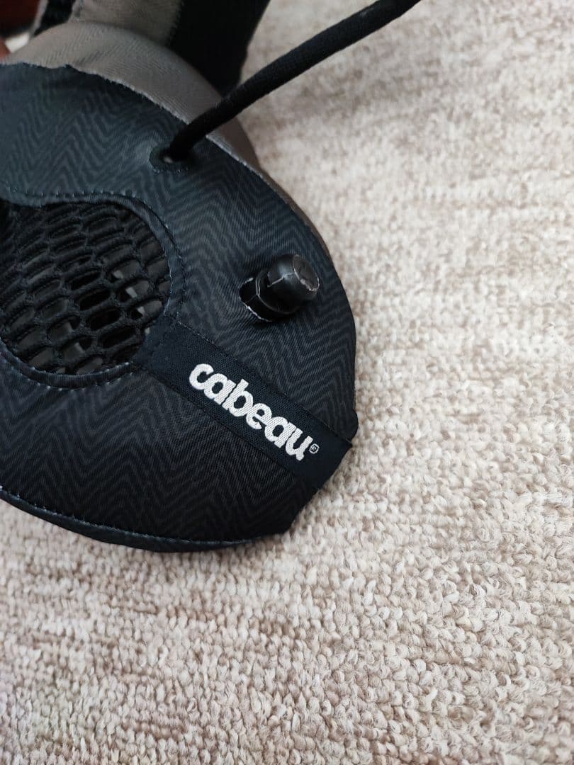 Cabeau Evolution Cool Travel Pillow　2点