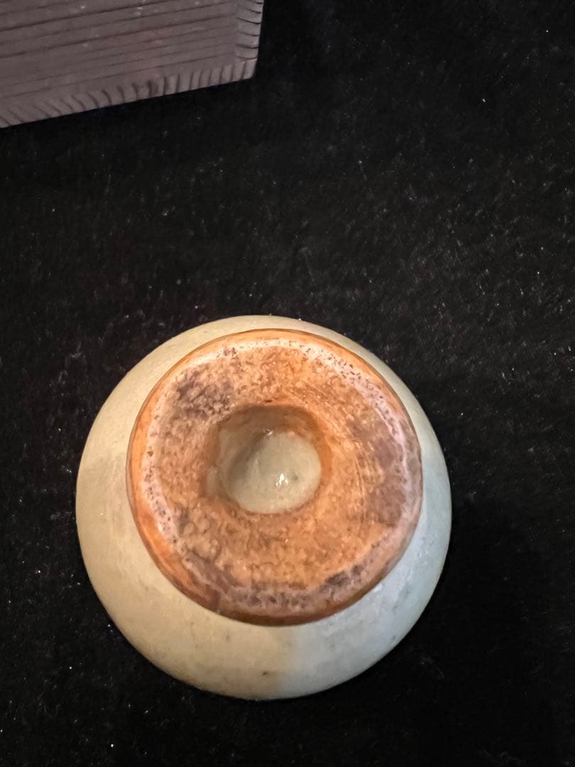 淡い緑色 高脚陶器ボウル 木箱付き