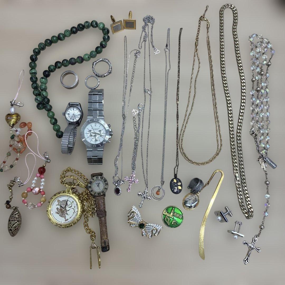 遺品整理　アクセサリー　ネックレス　イヤリング　ブレスレット