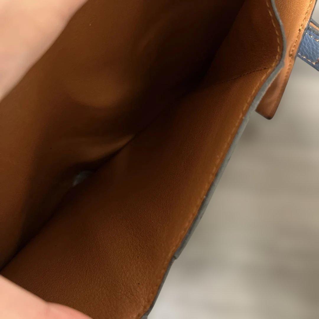 ロエベ　二つ折り財布　ブルー・キャメル