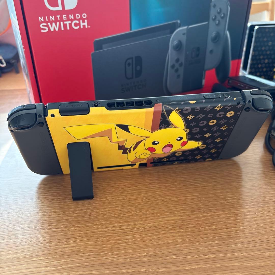 Nintendo Switch ピカチュウデザイン 本体