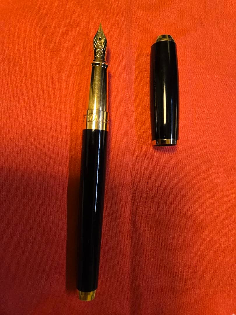 S.T. Dupont 万年筆 　ラインD　ブラックラッカー