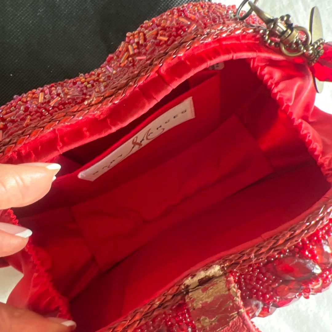 MARY FRANCES 赤 リップビーズパーティーバッグ　メアリーフランシス