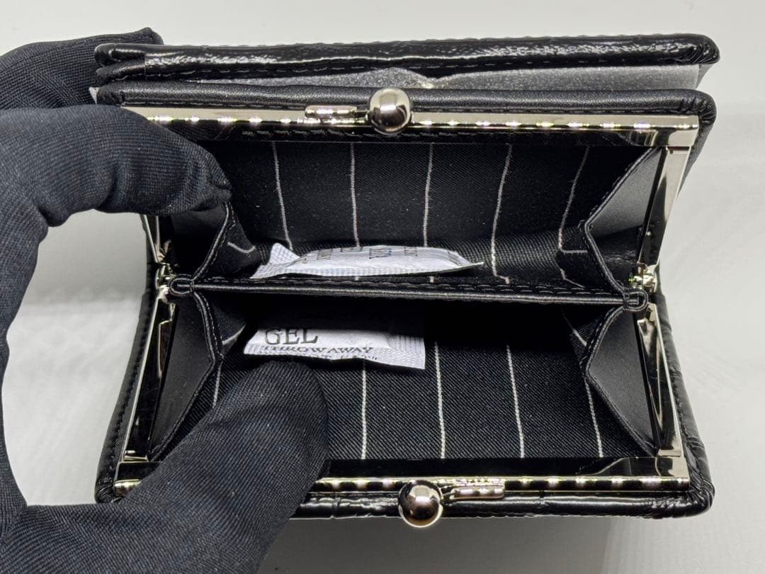 【新品未使用】Vivienne Westwood 二つ折り財布 ブラック