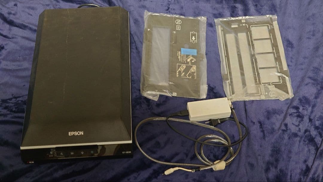 EPSON　GT-X830 フィルムホルダー付き