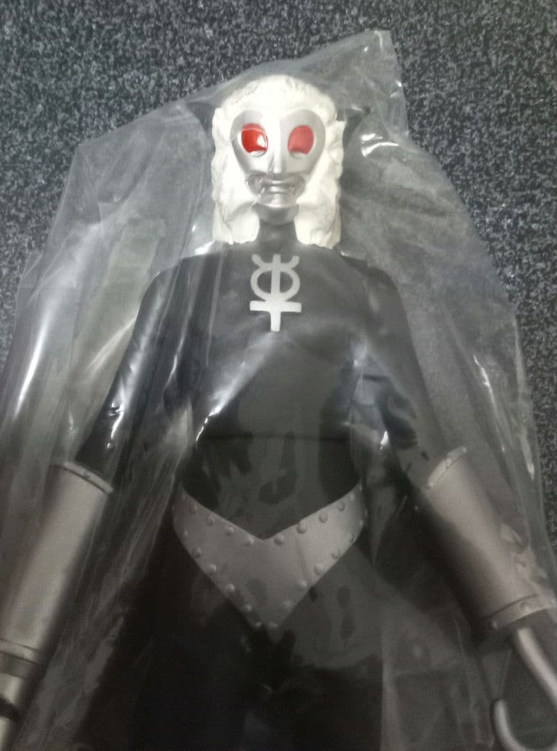 バンダイ　ソフビ　マグマ星人ブラザーレッド　2006ハイパーホビー限定