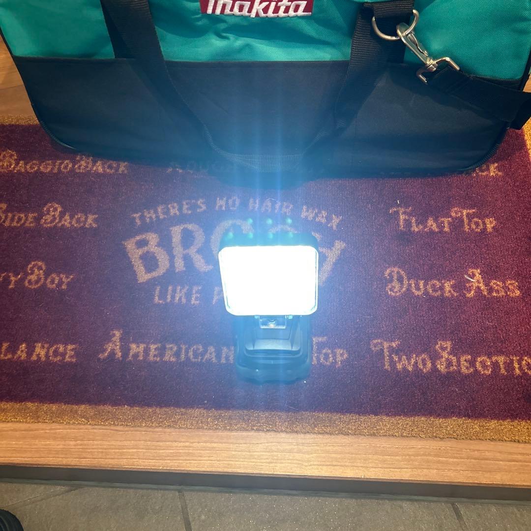 おまけ付き！マキタ充電式ラジオ付テレビ TV100+ツールバッグ　中古美品