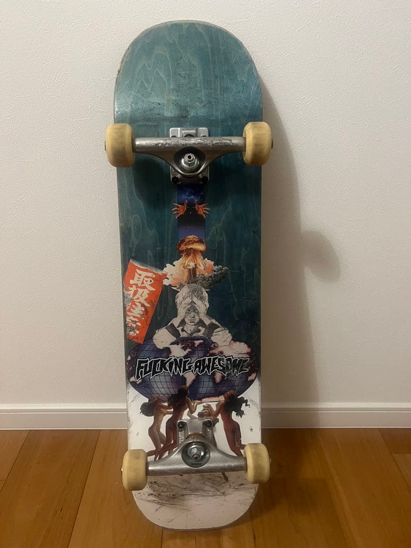 スケートボード　コンプリートデッキ【FUCKING AWESOME】