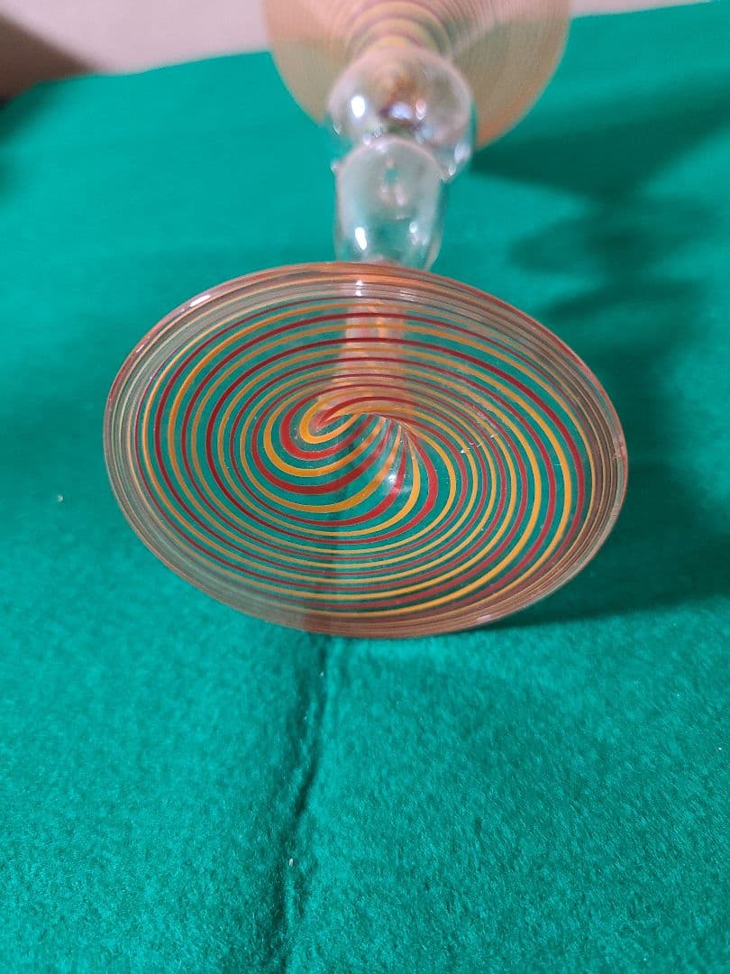 オーストリア　アンティークビミニ　フィギュア入りグラス