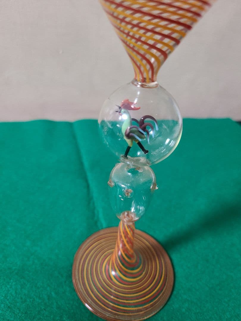 オーストリア　アンティークビミニ　フィギュア入りグラス