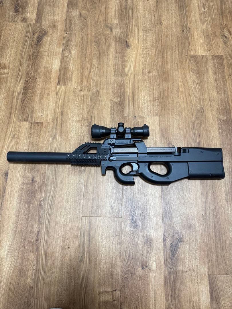 【最終値下げ】P90+ 電動ガン カスタムパーツ込み