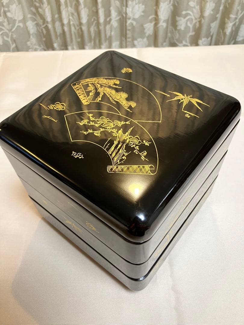 お重箱　三段　漆器　70年以上前の物　　伝統工芸