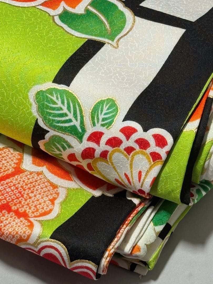 [極美品] 洗える　本振袖　白　緑　格子　成人式　結婚式　振袖　礼装　高身長