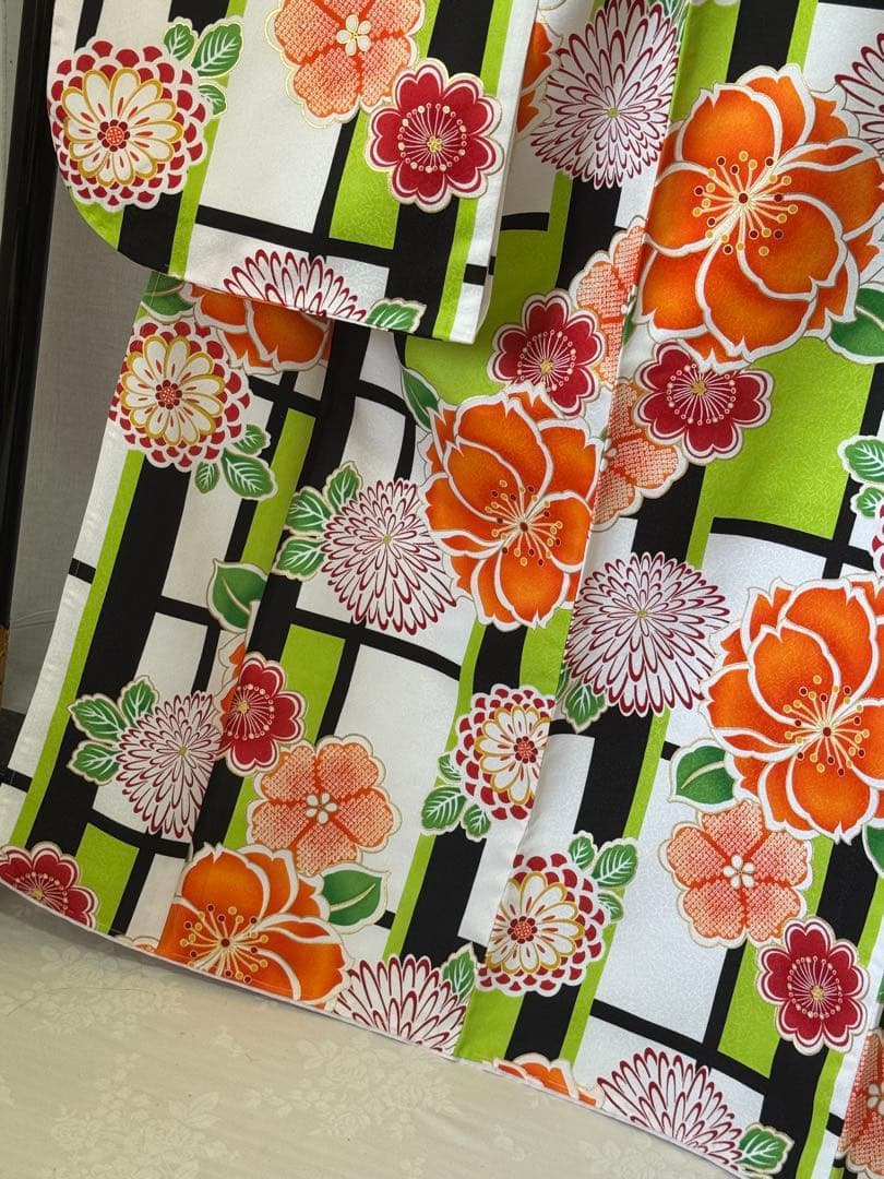 [極美品] 洗える　本振袖　白　緑　格子　成人式　結婚式　振袖　礼装　高身長