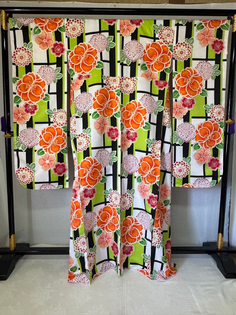 [極美品] 洗える　本振袖　白　緑　格子　成人式　結婚式　振袖　礼装　高身長