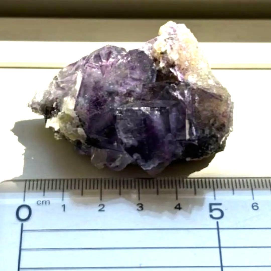 中国産　フローライト　パイライト　水晶　共生鉱物　原石　鉱物標本