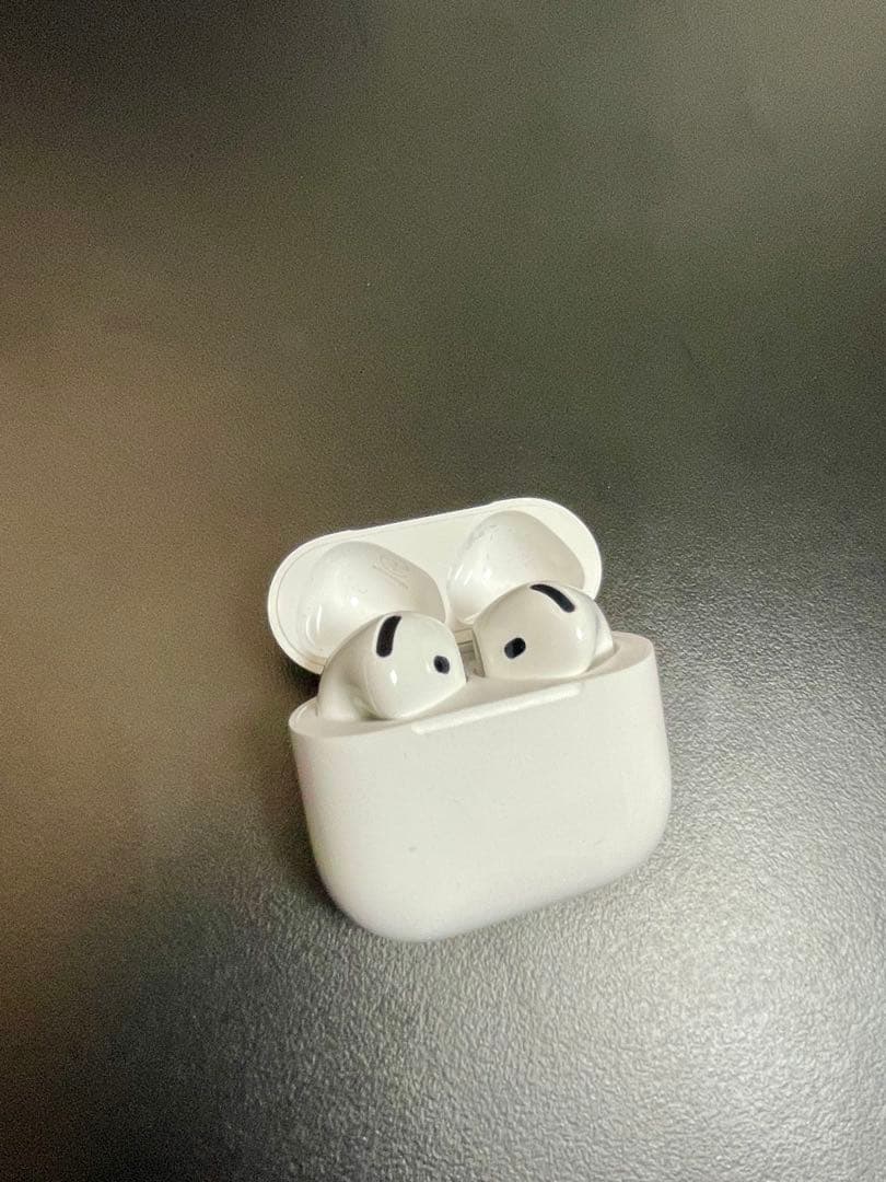 イヤホン AirPod4