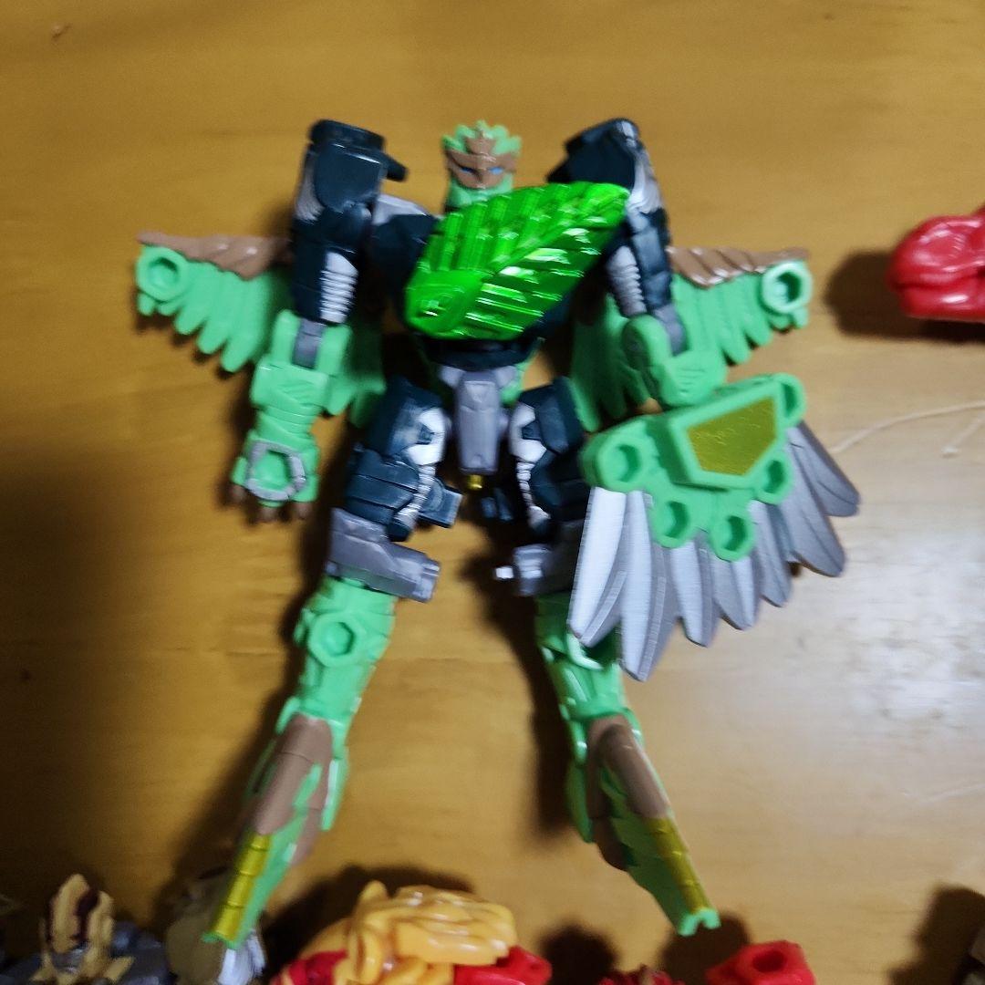 トランスフォーマー　ワイルドキング　エナジービースト8体セット