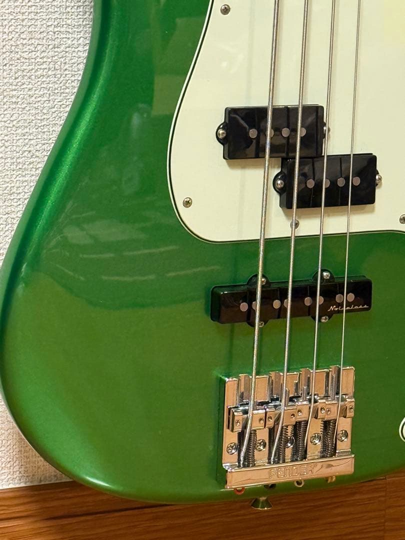 ベース Fender Player Plus Precision Bass