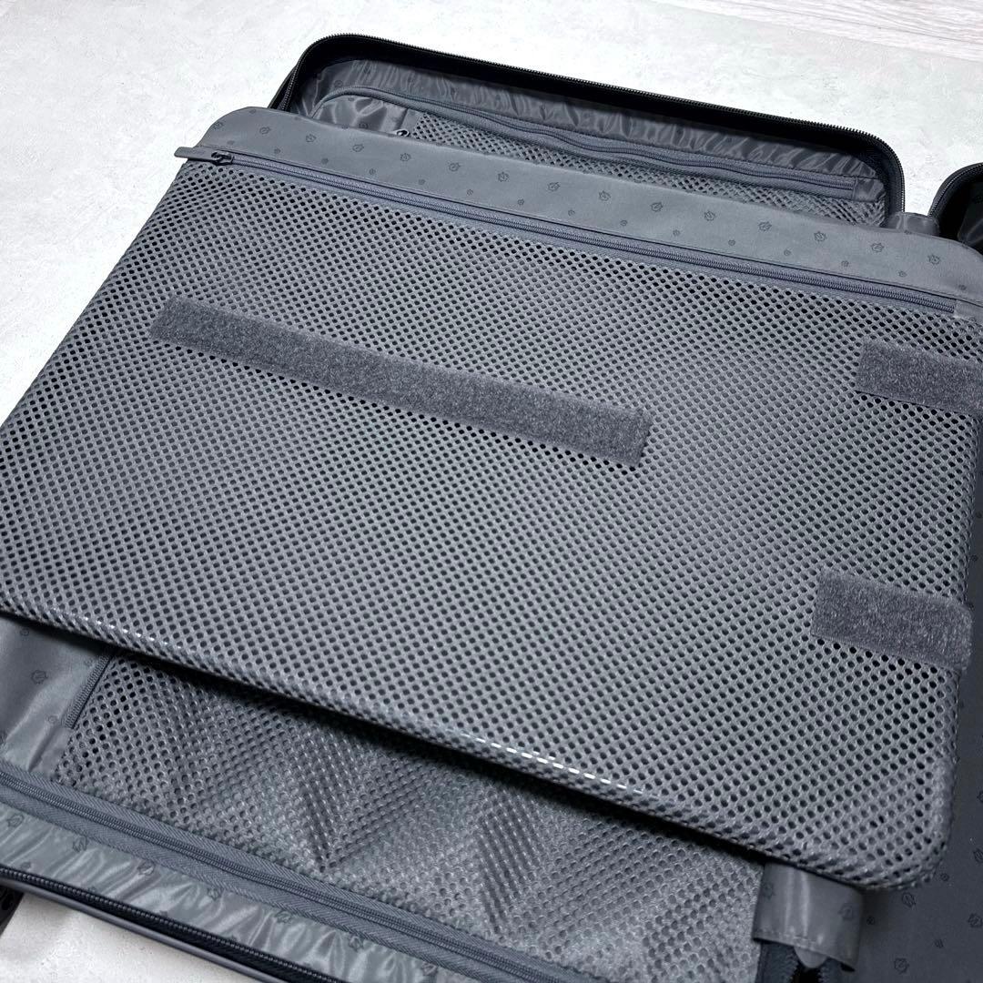 美品 RIMOWAリモワ ESSENTIAL CABIN S マットブラック