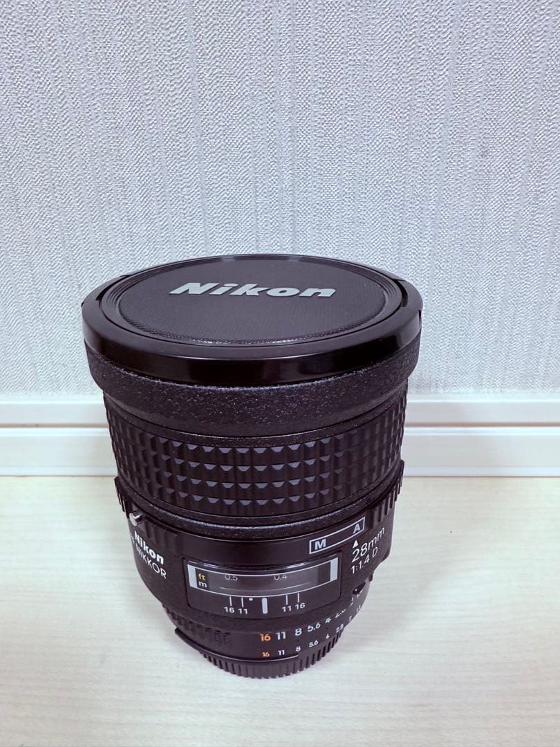 【美品】Nikon (ニコン) AF NIKKOR 28mm 1:1.4 D