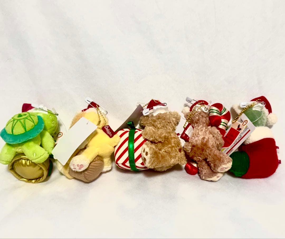 ダッフィー　フレンズ　クリスマス　バッジ