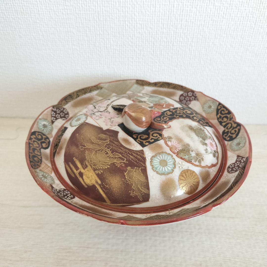 お値下げしました、九谷焼　人物　蓋物