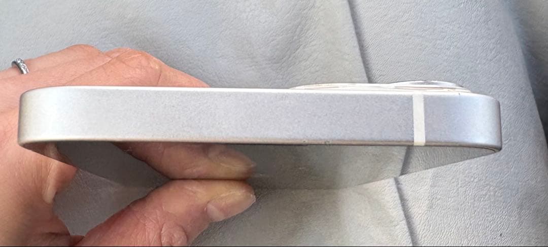 （ケーブルおまけ付）iPhone13 スターライト　128GB SIMフリー