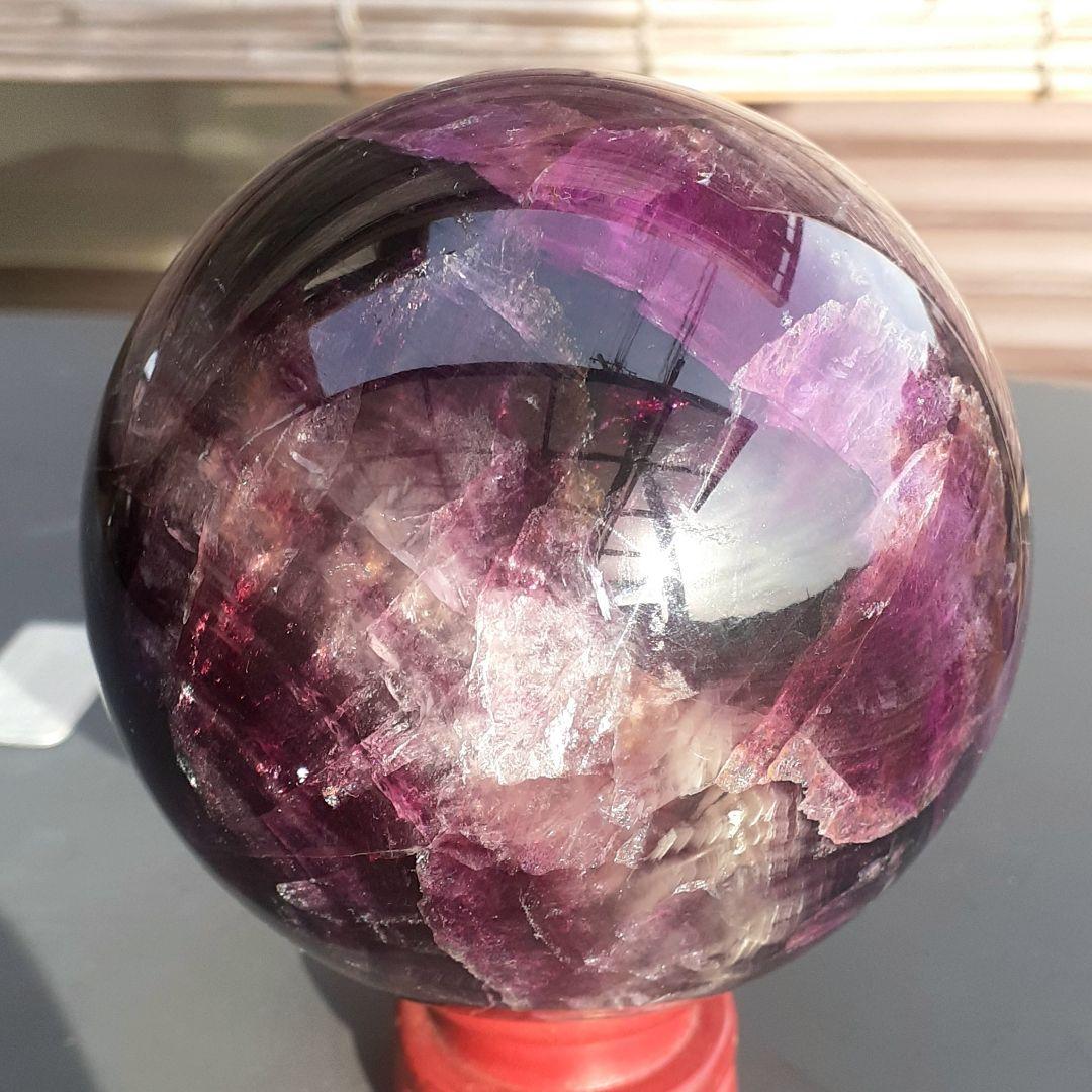 お値下げ！　紫色天然石　丸玉　直径8.7cm　重量1150g