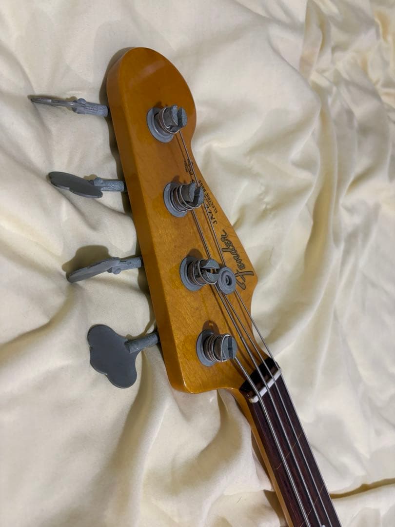 ベース FenderJapan JB62-77FL 3TS Jaco Pastorius