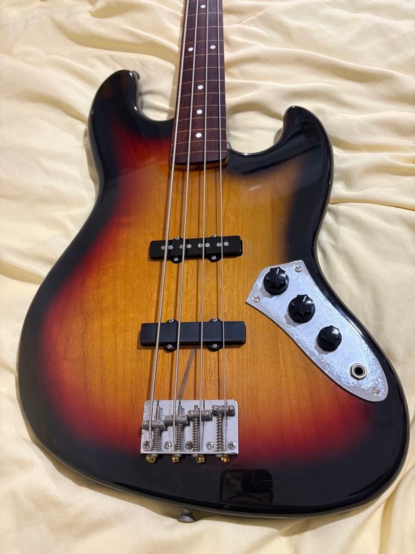 ベース FenderJapan JB62-77FL 3TS Jaco Pastorius