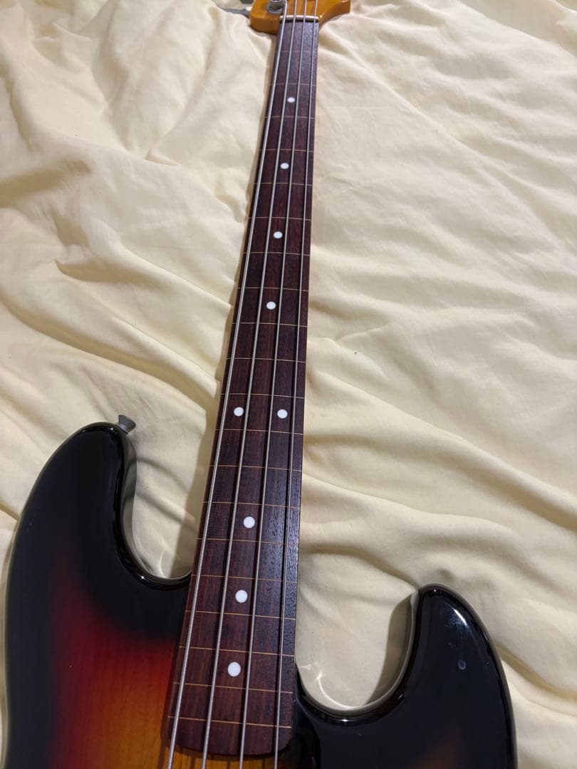 ベース FenderJapan JB62-77FL 3TS Jaco Pastorius