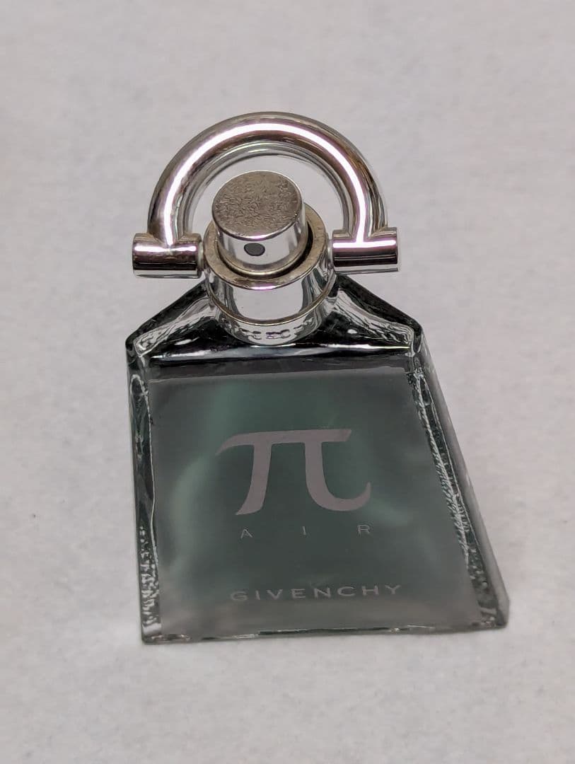 廃盤希少ジバンシーパイエアーオードトワレ50ml