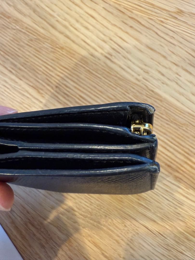 中古　CELINE ブラック 二つ折り財布