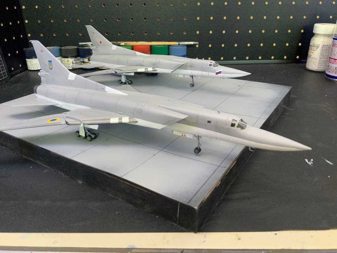 1/144スケールTu22M3中距離爆撃機2機セット