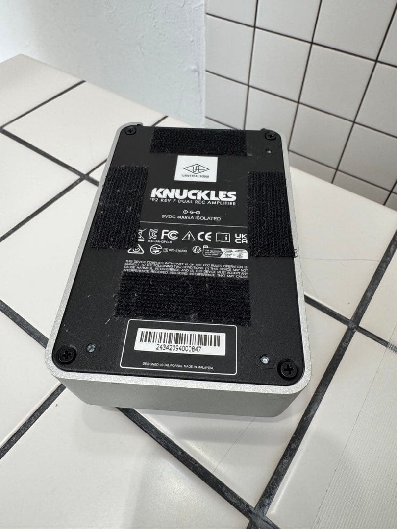 ギター UAFX KNUCKLES